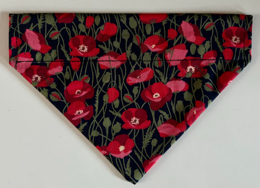 ‘In Flanders Fields’ Poppy Pet Bandana