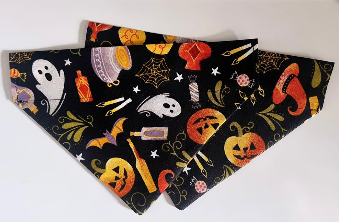 ‘Too Cute To Spook’ Pet Bandana