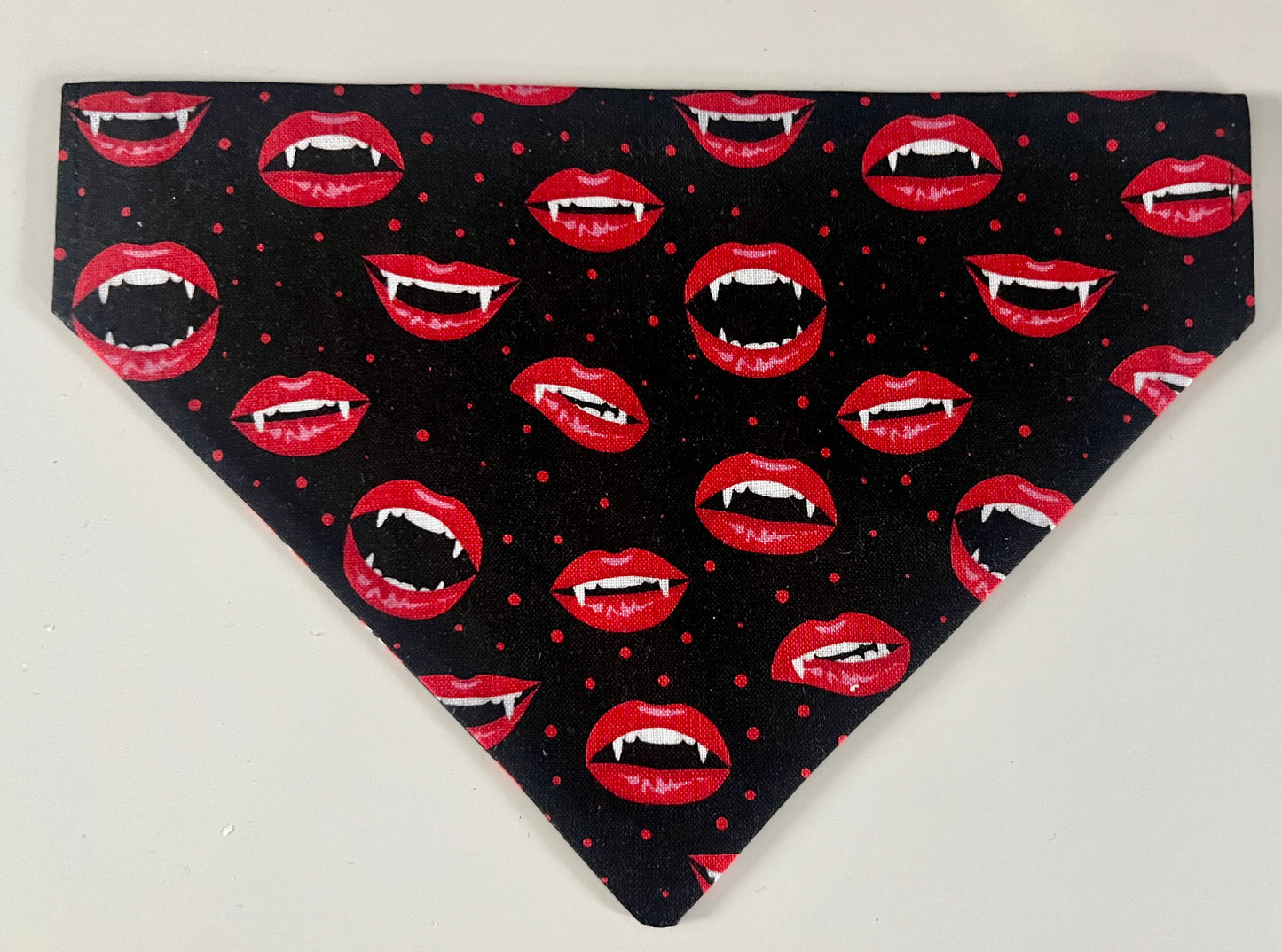 ‘Feeling Fang-sy’ Pet Bandana